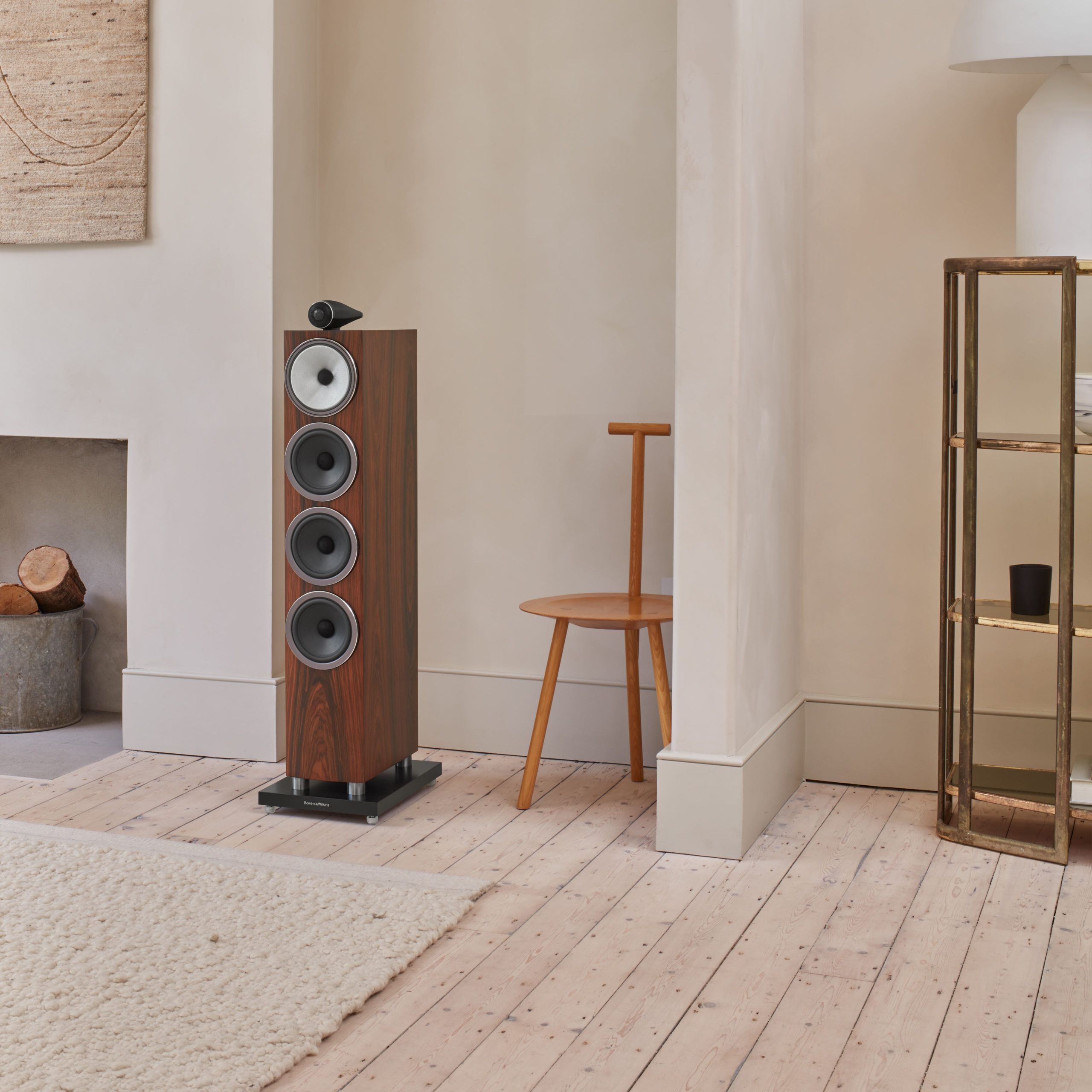 Low-BW-702-S3-Mocha-Lifestyle-30-1x1-1-scaled-1.jpeg Low-BW-702-S3-Mocha-Lifestyle-30-1x1-1-scaled-1.jpeg