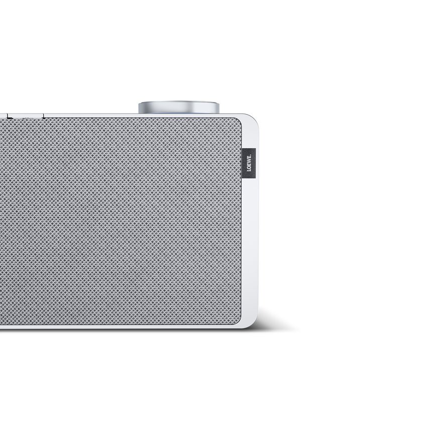 loewe_klang_s1_outdoor_logo_shadow_light-1700x1700-1.jpeg loewe_klang_s1_outdoor_logo_shadow_light-1700x1700-1.jpeg