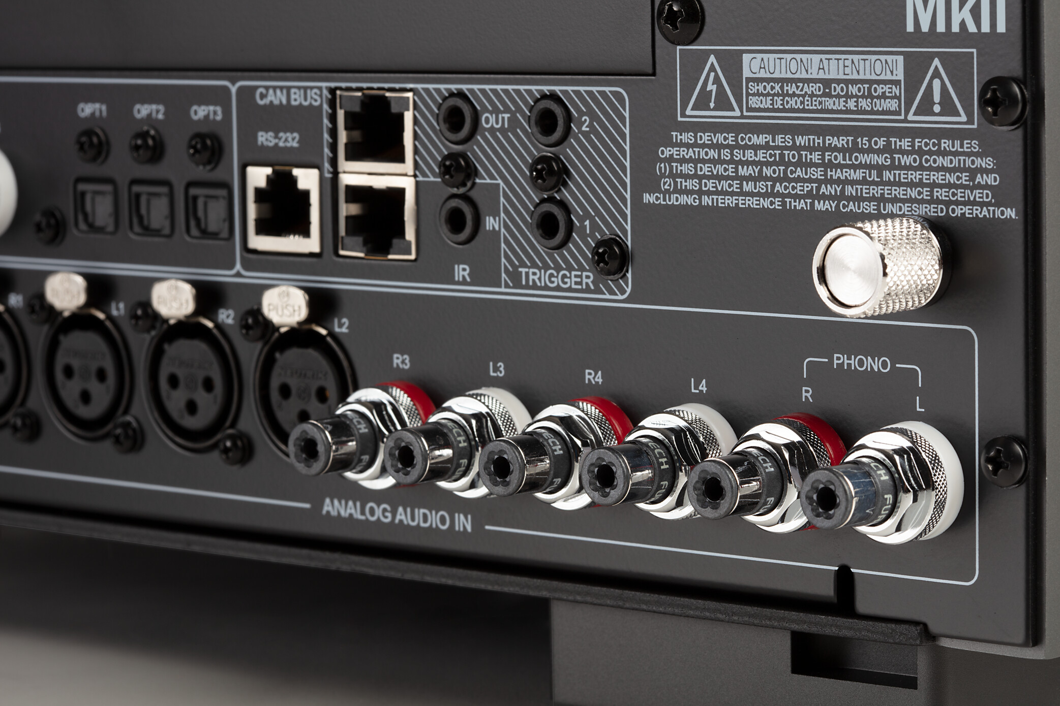 Low--Classe_DeltaSeries_Delta PRE_mkII_StereoPreamp_Black_112243-01_StudioB3 Low--Classe_DeltaSeries_Delta PRE_mkII_StereoPreamp_Black_112243-01_StudioB3