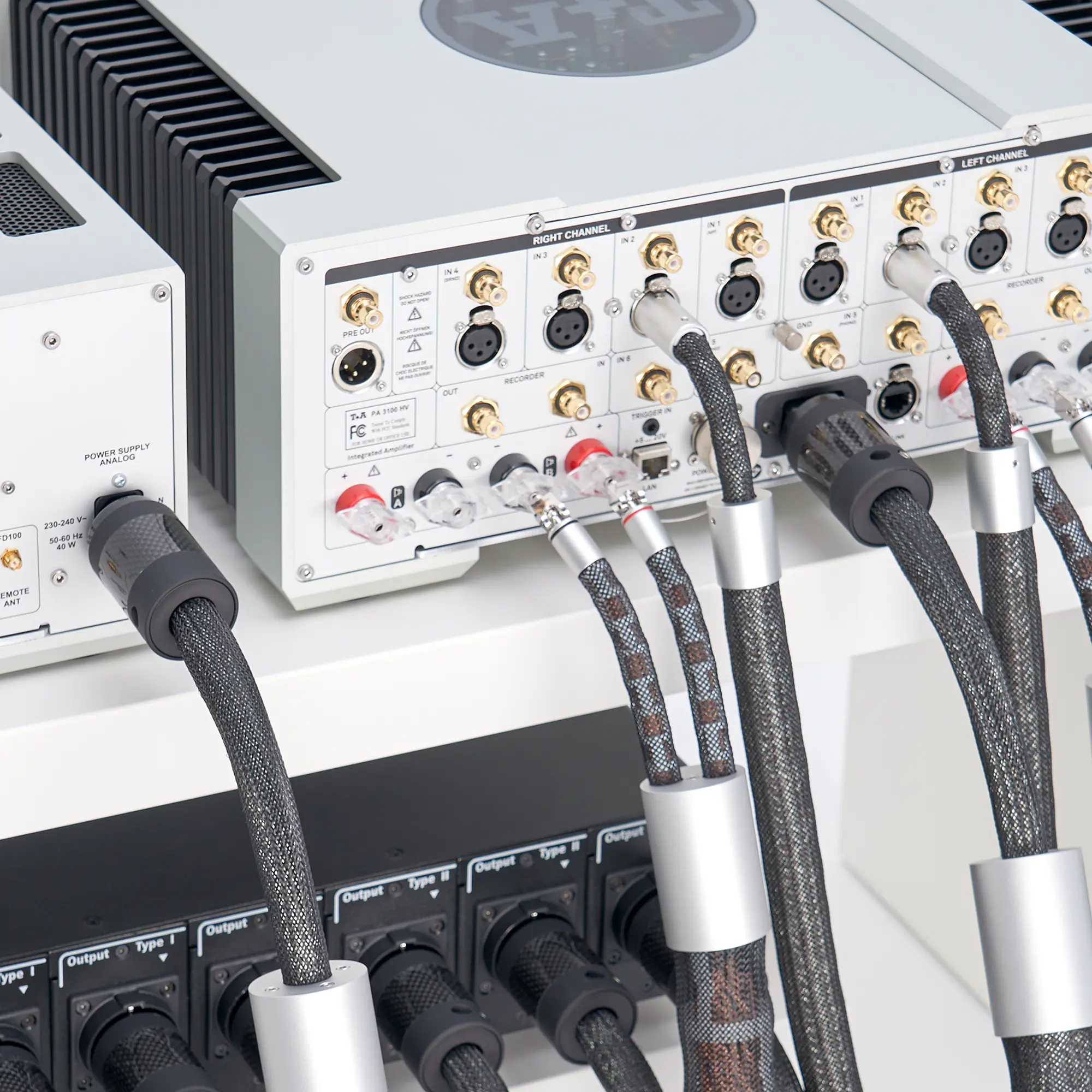 produktbild_in-akustik_referenz-ac-4005-air-schuko-c19_007650310par_2000px_6