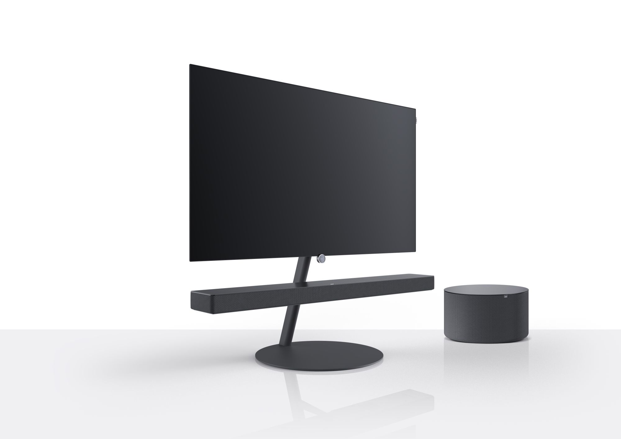 Loewe_inspire 55_panel_floorstand_flex_klang bar5 mr_sub5_side_resized