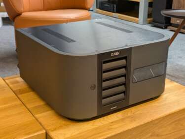 Classé Delta Stereo, Occasion