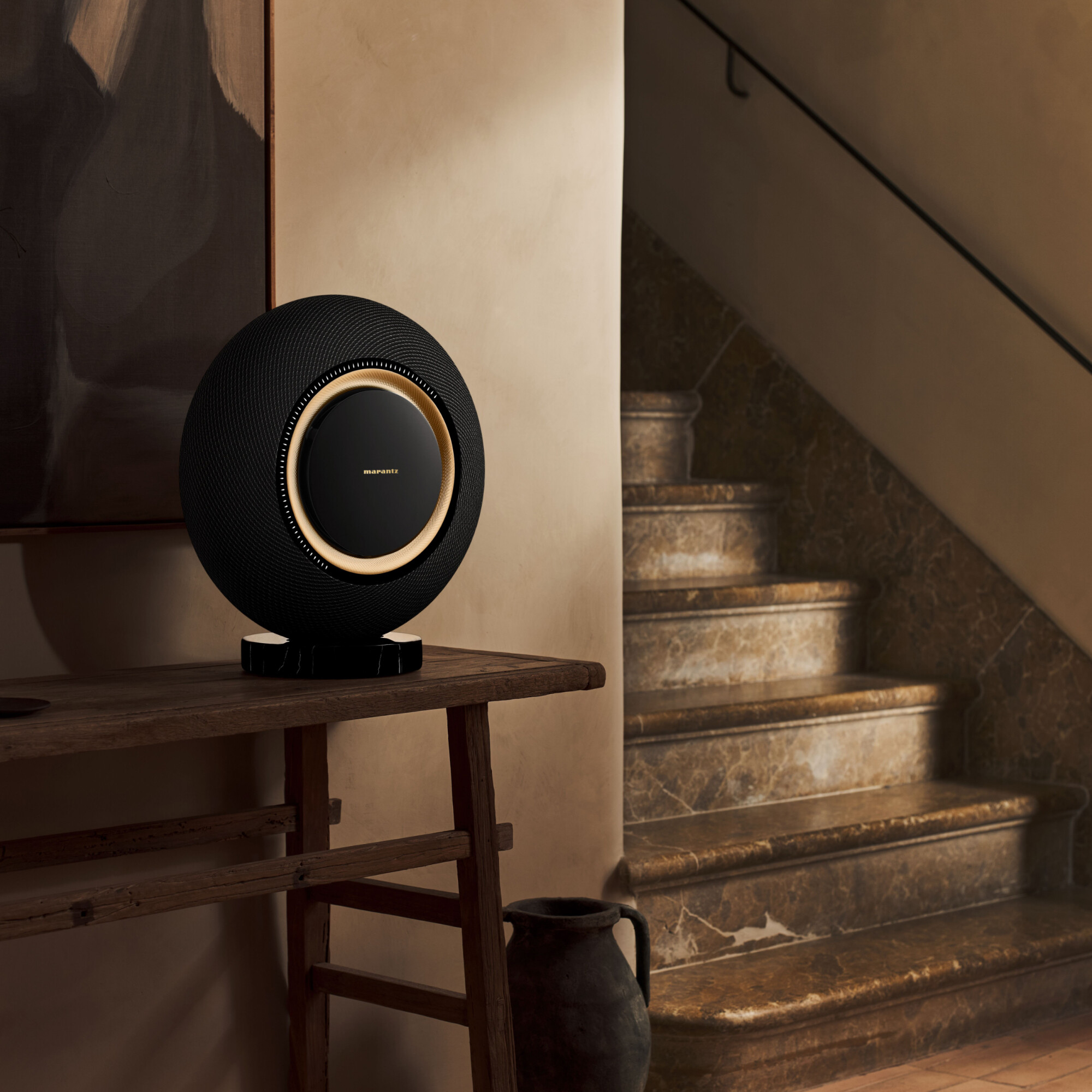 Low--Marantz Grand Horizon - Midnight Sky - Lifestyle 9 - 1x1 Low--Marantz Grand Horizon - Midnight Sky - Lifestyle 9 - 1x1