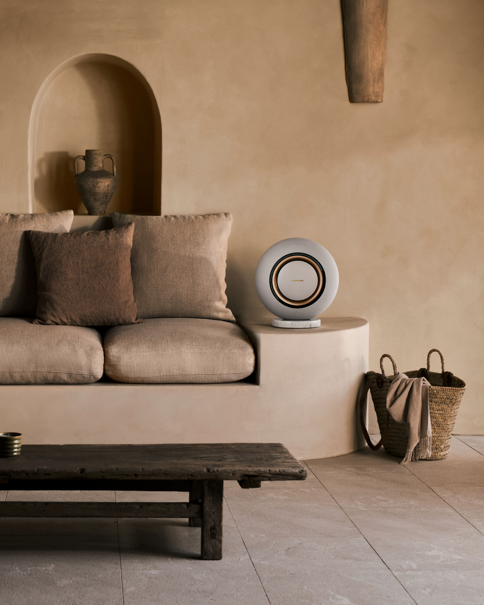 Low--Marantz Horizon - Moon Ray - Location 9 - 4x5 Low--Marantz Horizon - Moon Ray - Location 9 - 4x5