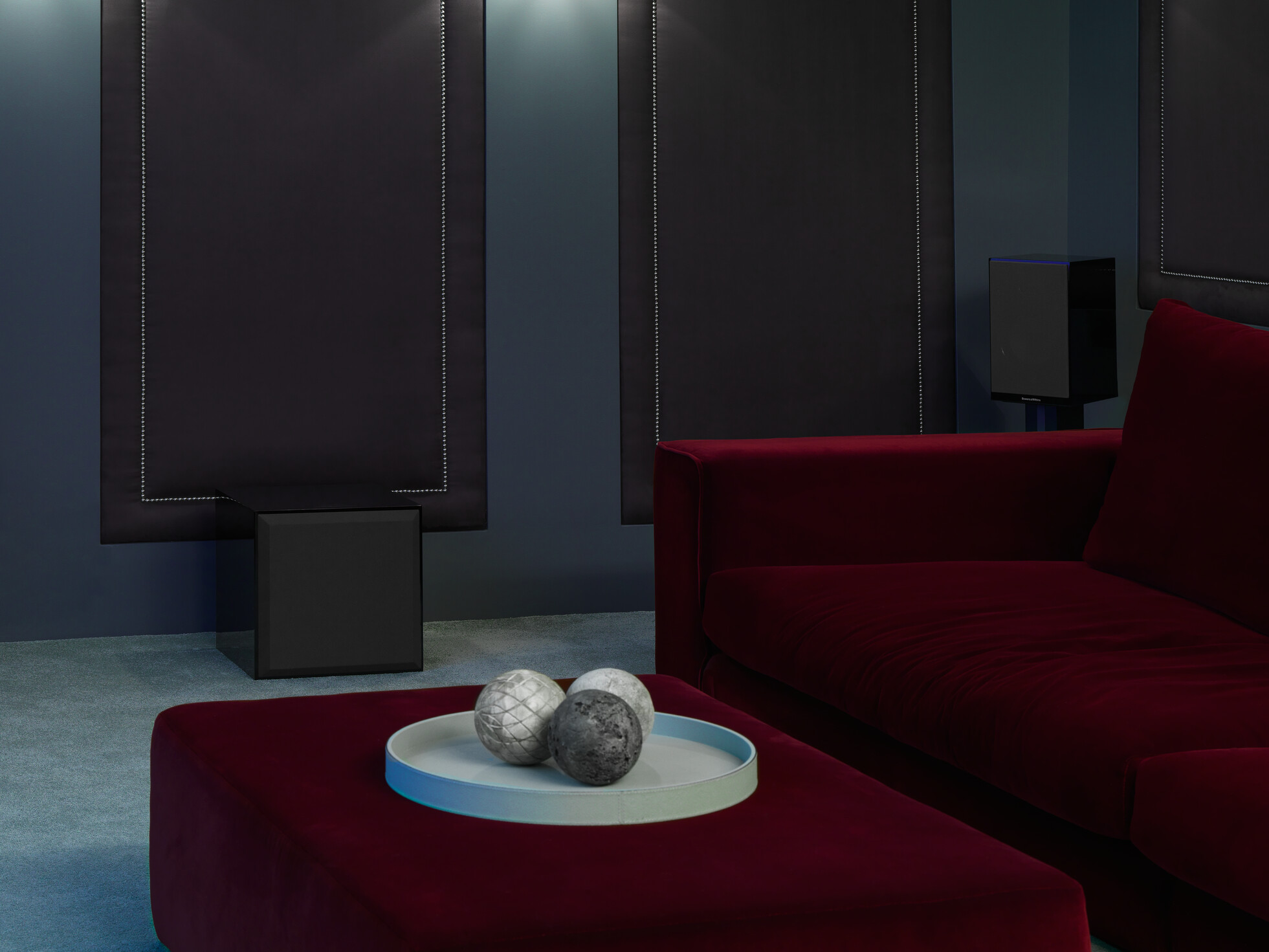 Low--706 S2 Black Gloss Cinema Rears with DB4S Grilles On Low--706 S2 Black Gloss Cinema Rears with DB4S Grilles On