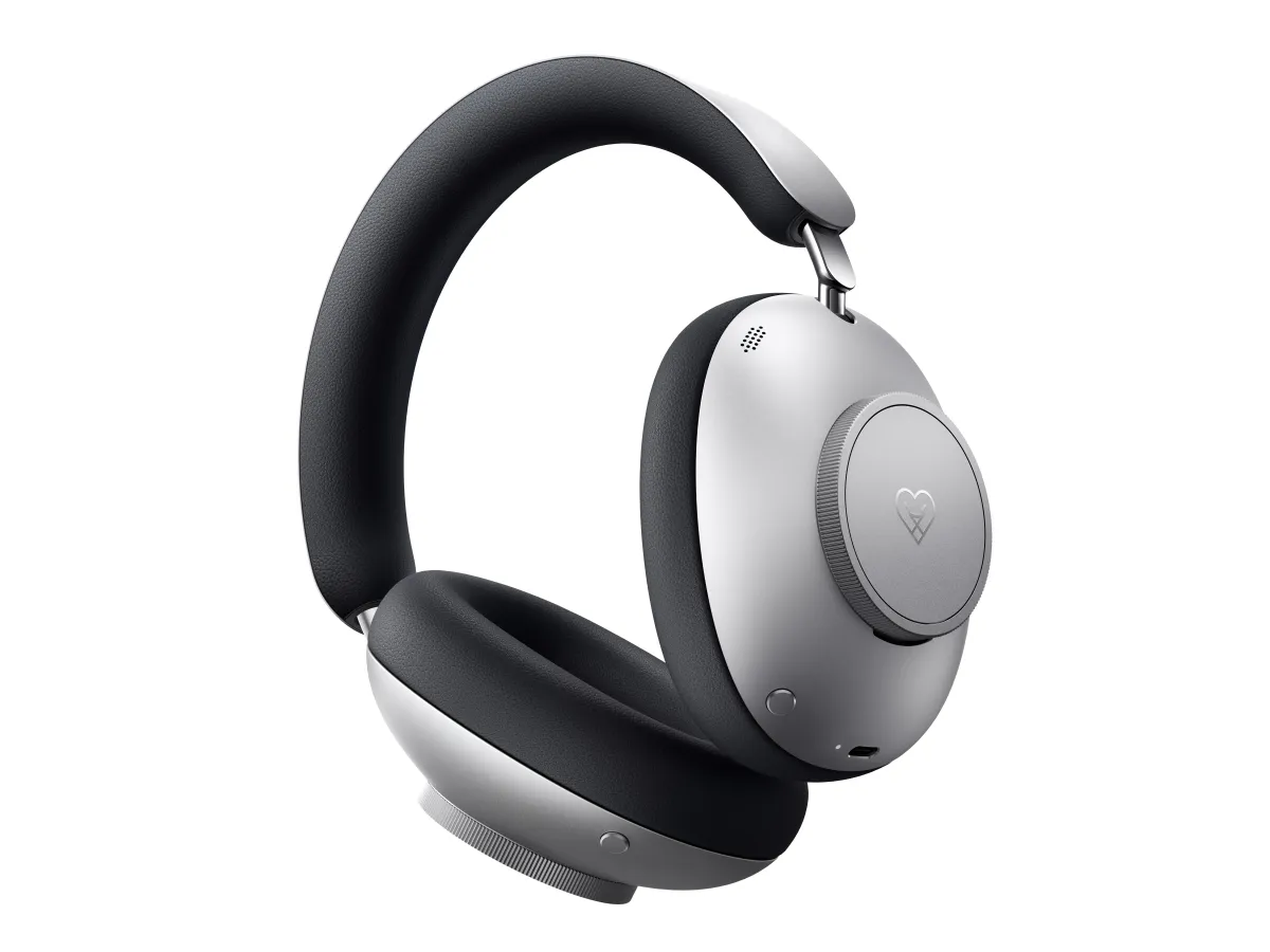 Loewe_leo_back_blue Loewe_leo_back_blue