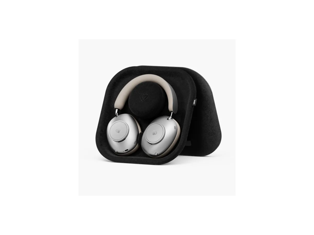 Loewe_leo_hard_case_beige Loewe_leo_hard_case_beige