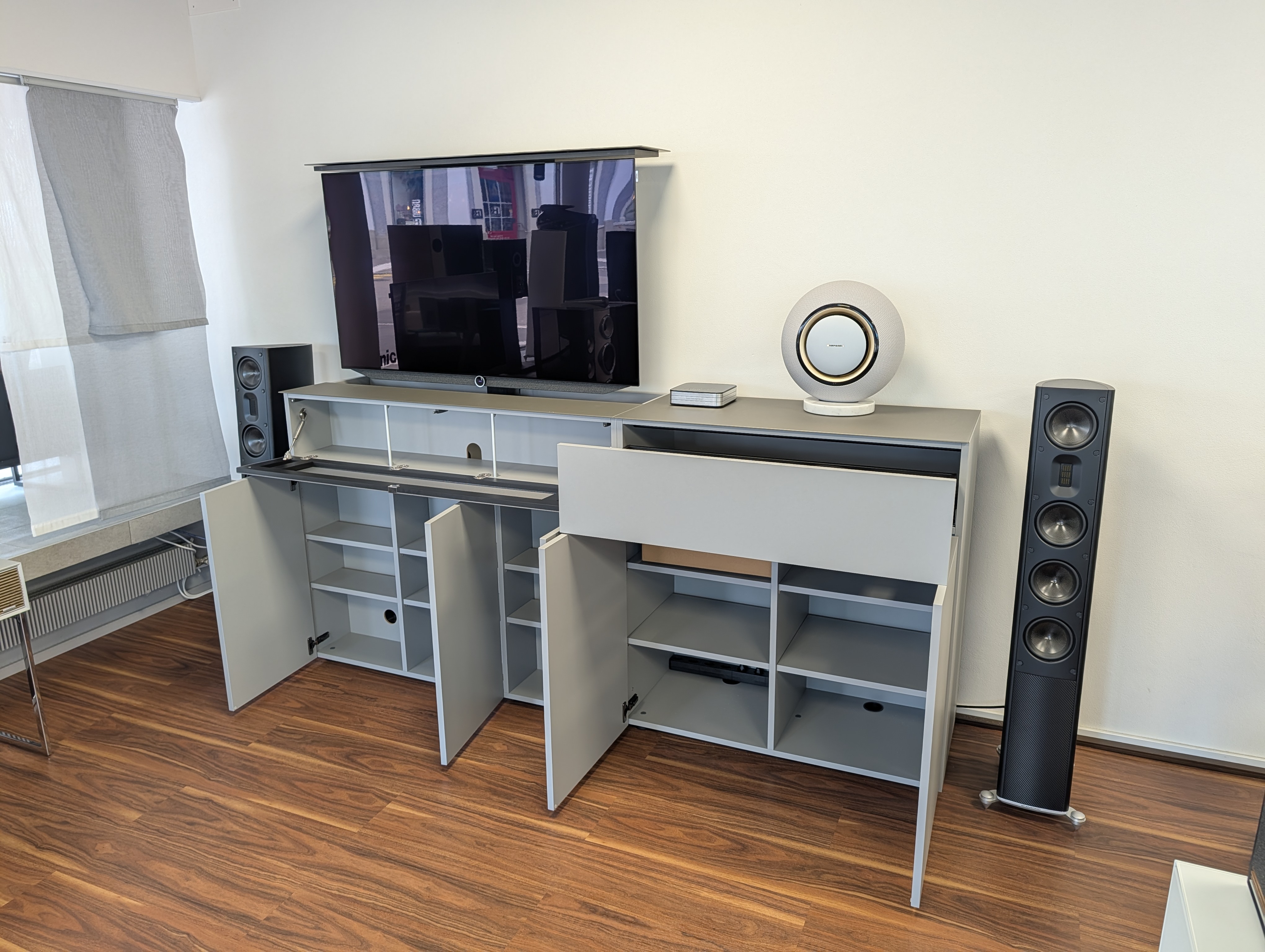 PXL_20251003_123747507 PXL_20251003_123747507