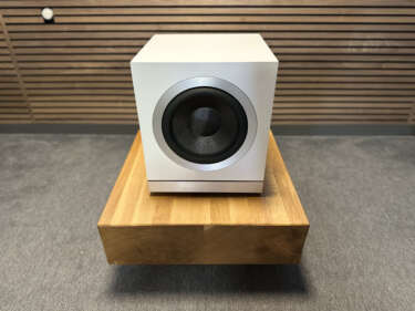 Bowers & Wilkins DB2D